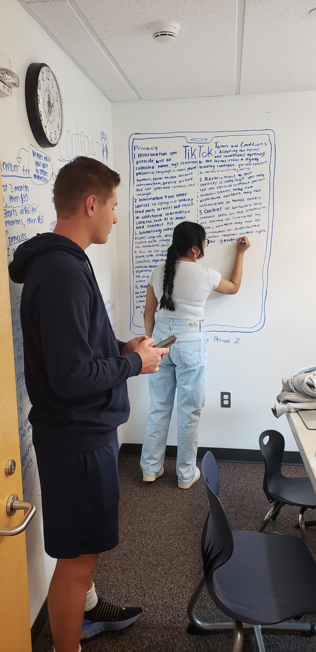 Dry Erase Paint: Create an ENTIRE Whiteboard Wall in 1 Hour.